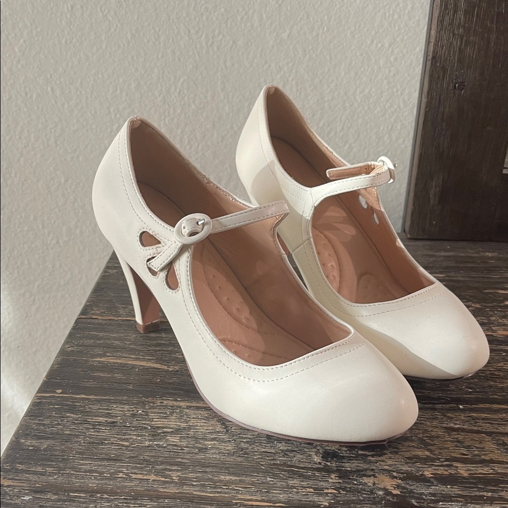 Chase and Chloe comfort, Chic White Mary Jane Heels